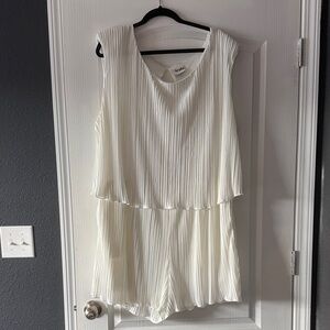 Arula Ivory Sleeveless Romper